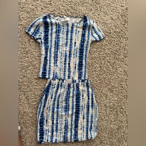No Boundaries Blue and Cream Tie-Dye Set
